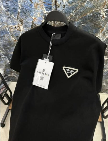 T-SHIRT PRADA
